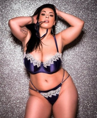 В сфере наслаждения я не новичок, я знаю как доставить тебе неповторимое удовольствие. Мои услуги тебе точно придутся по вкусу – 🍓горячий массаж, 🌹стриптиз, 👠ролевые игры и многое другое. Я могу быть твоей прекрасной независимой индивидуалкой или сладкой компаньонкой. У меня есть отличные отзывы и страстные фото, завлекающие каждую клеточку твоего тела. Я нахожусь в Москве, и с нетерпением жду встречи с тобой в уютном гнездышке нашего взаимного удовольствия. 🌇🌃⠀⠀⠀⠀⠀⠀⠀⠀⠀⠀⠀⠀⠀⠀⠀⠀⠀ 12978, 28 лет